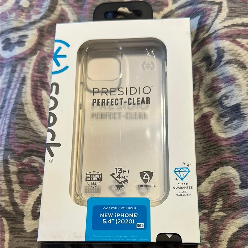 Speck Presidio Perfect-Clear Case for iPhone 5.4